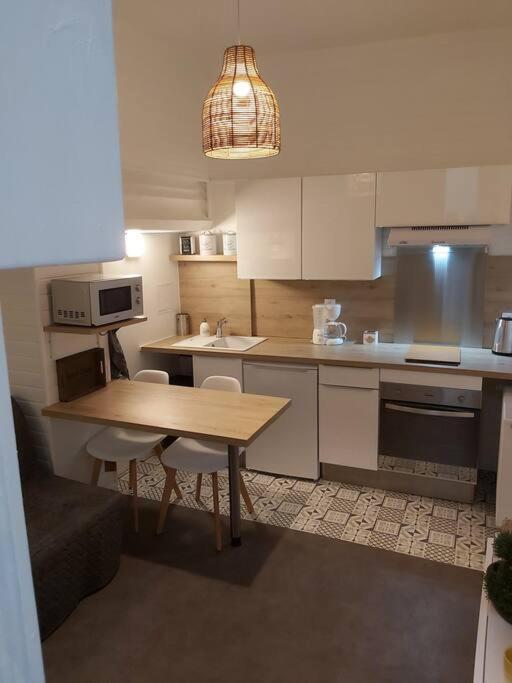 Au Coeur De Rouen - Studio Cosy, Calme, Proche Gare Appartement Buitenkant foto